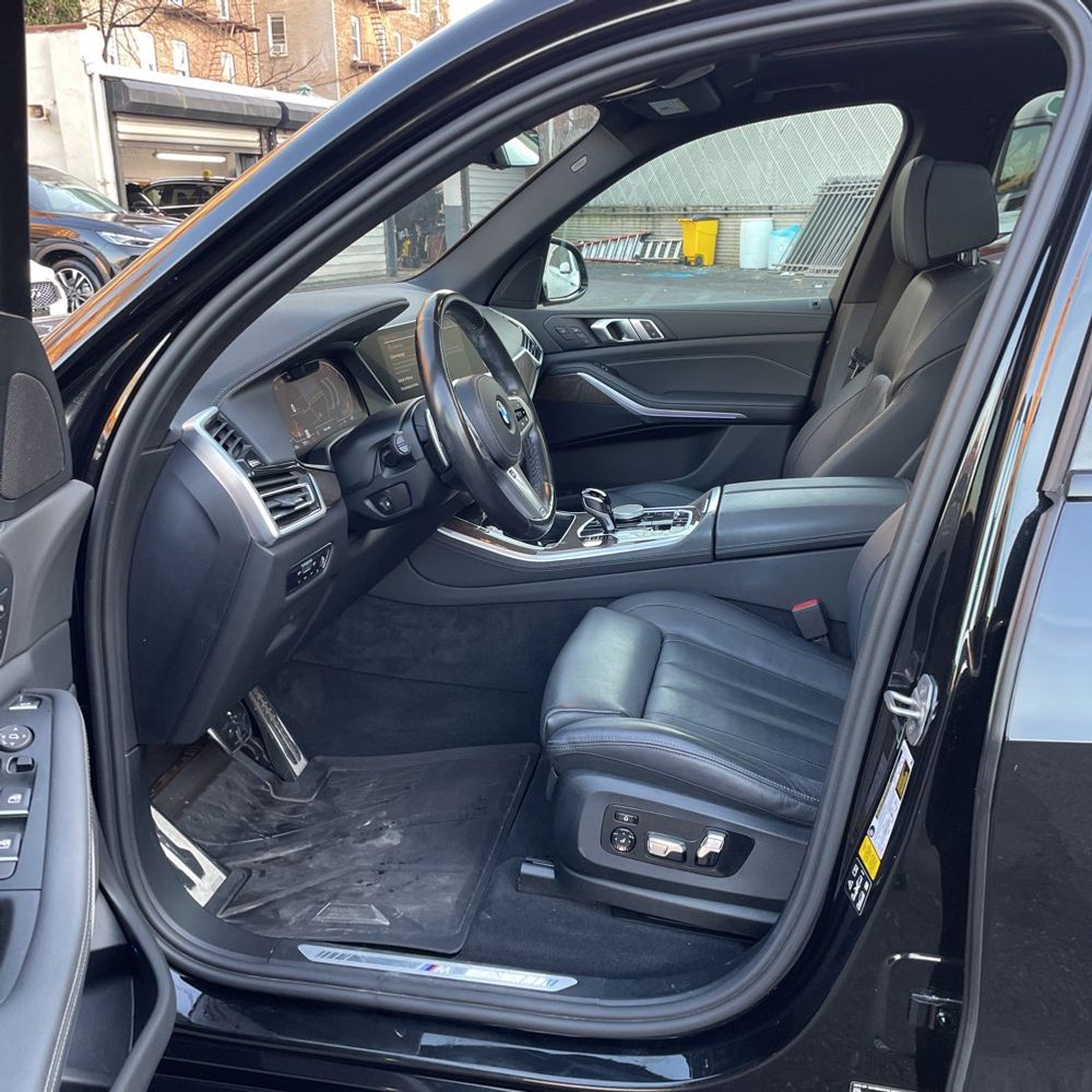 2022 BMW X5 XDrive40i w/ M Sport Pkg