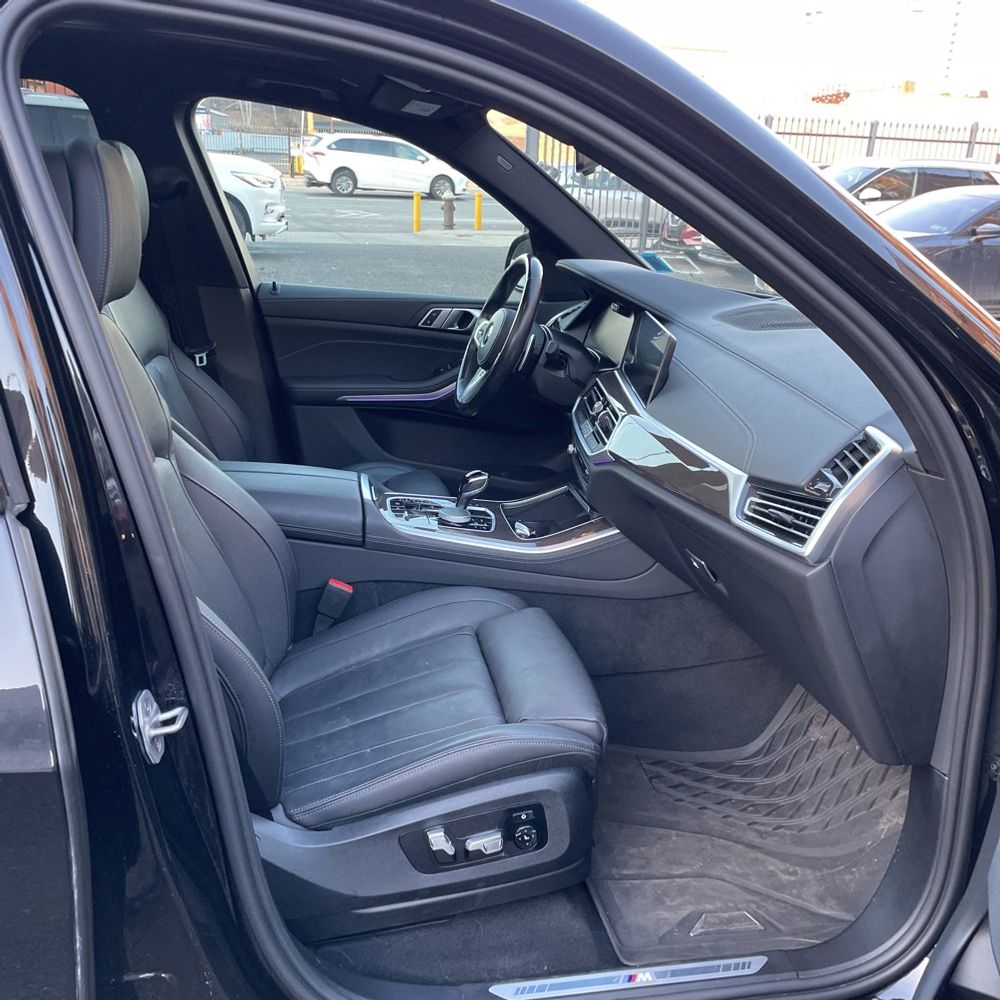 2022 BMW X5 XDrive40i w/ M Sport Pkg