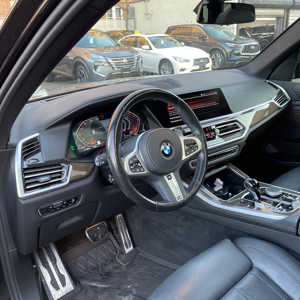 2022 BMW X5 XDrive40i w/ M Sport Pkg