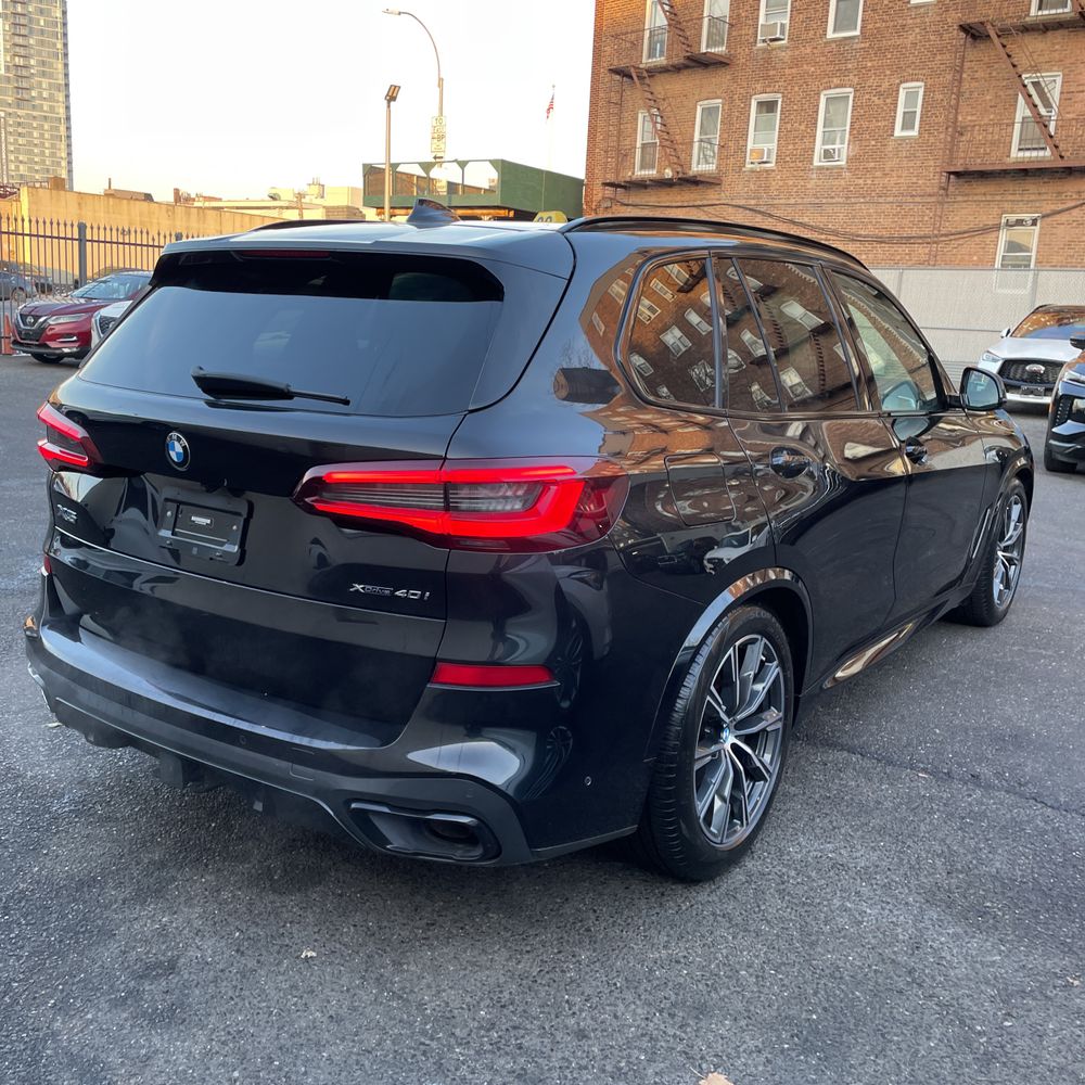 2022 BMW X5 XDrive40i w/ M Sport Pkg