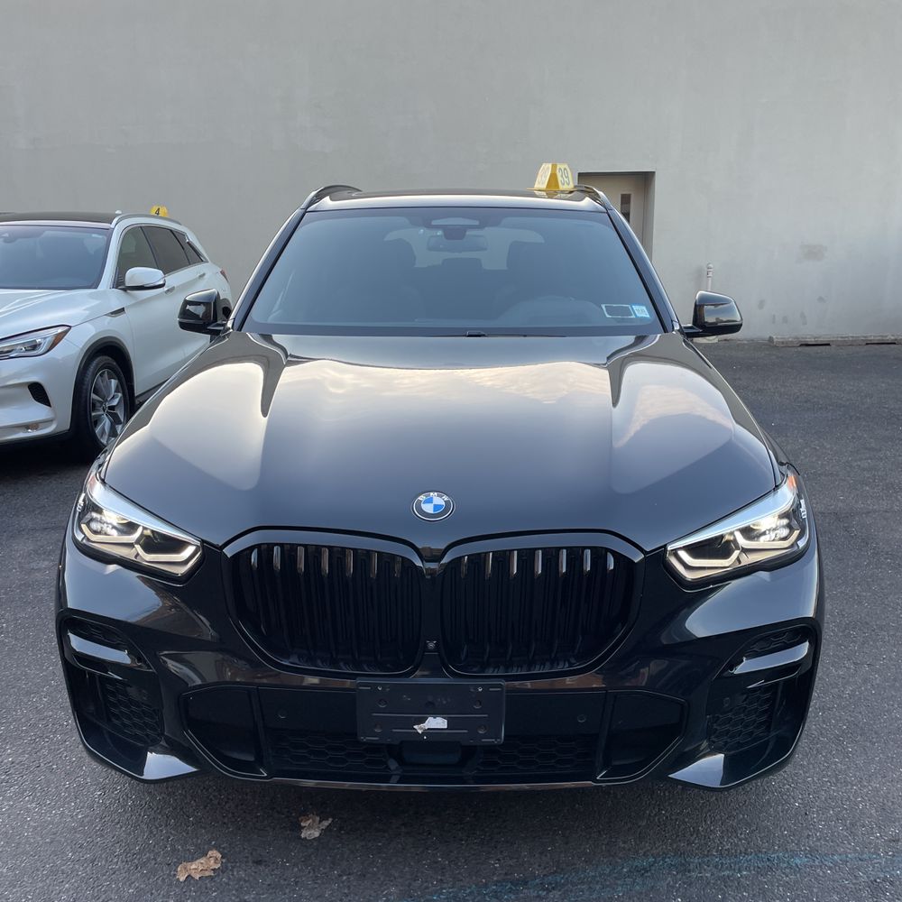 2022 BMW X5 XDrive40i w/ M Sport Pkg