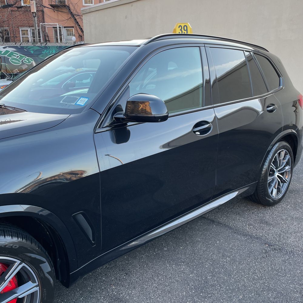 2022 BMW X5 XDrive40i w/ M Sport Pkg
