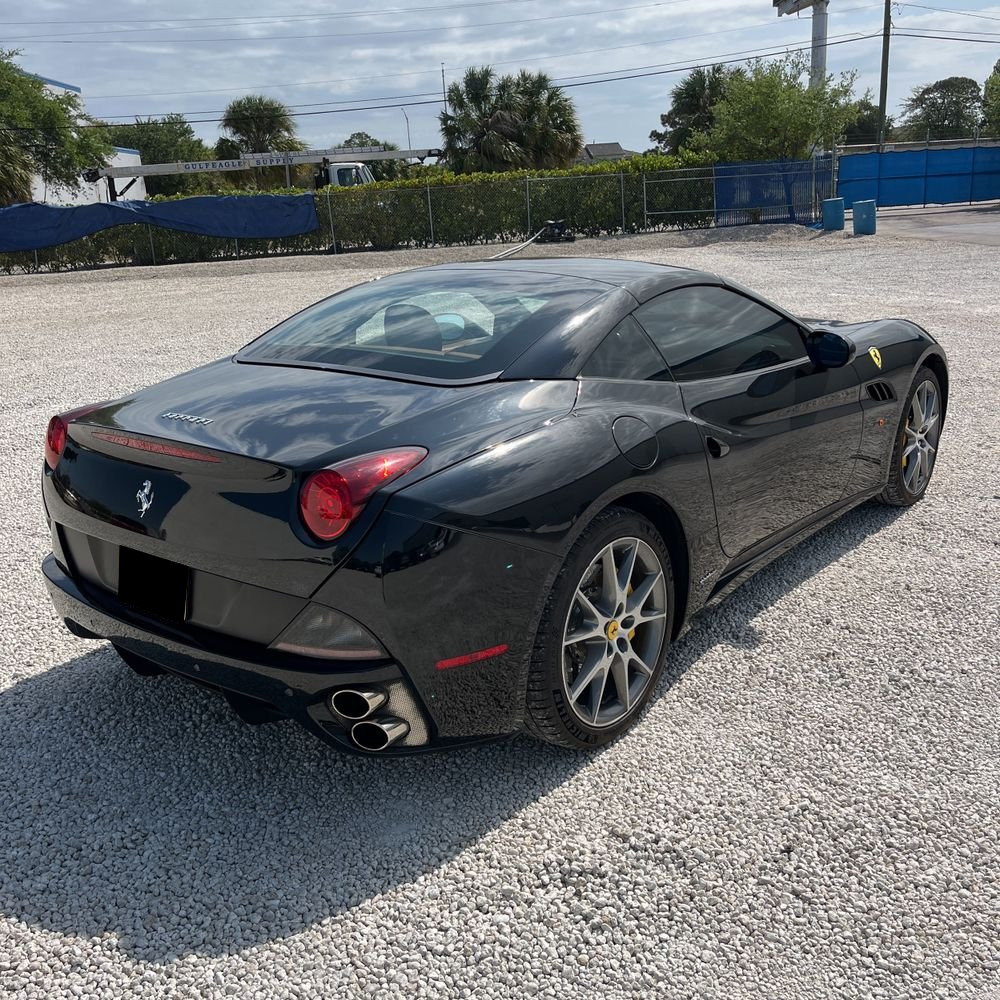 2013 Ferrari California Base