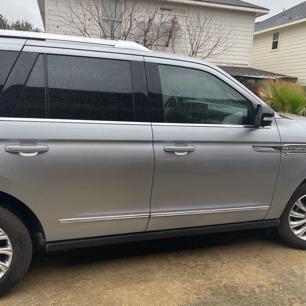 2023 Lincoln Navigator Standard