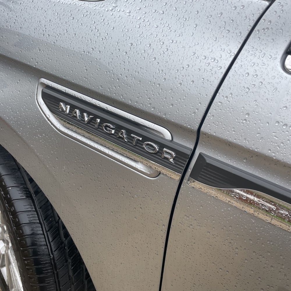 2023 Lincoln Navigator Standard