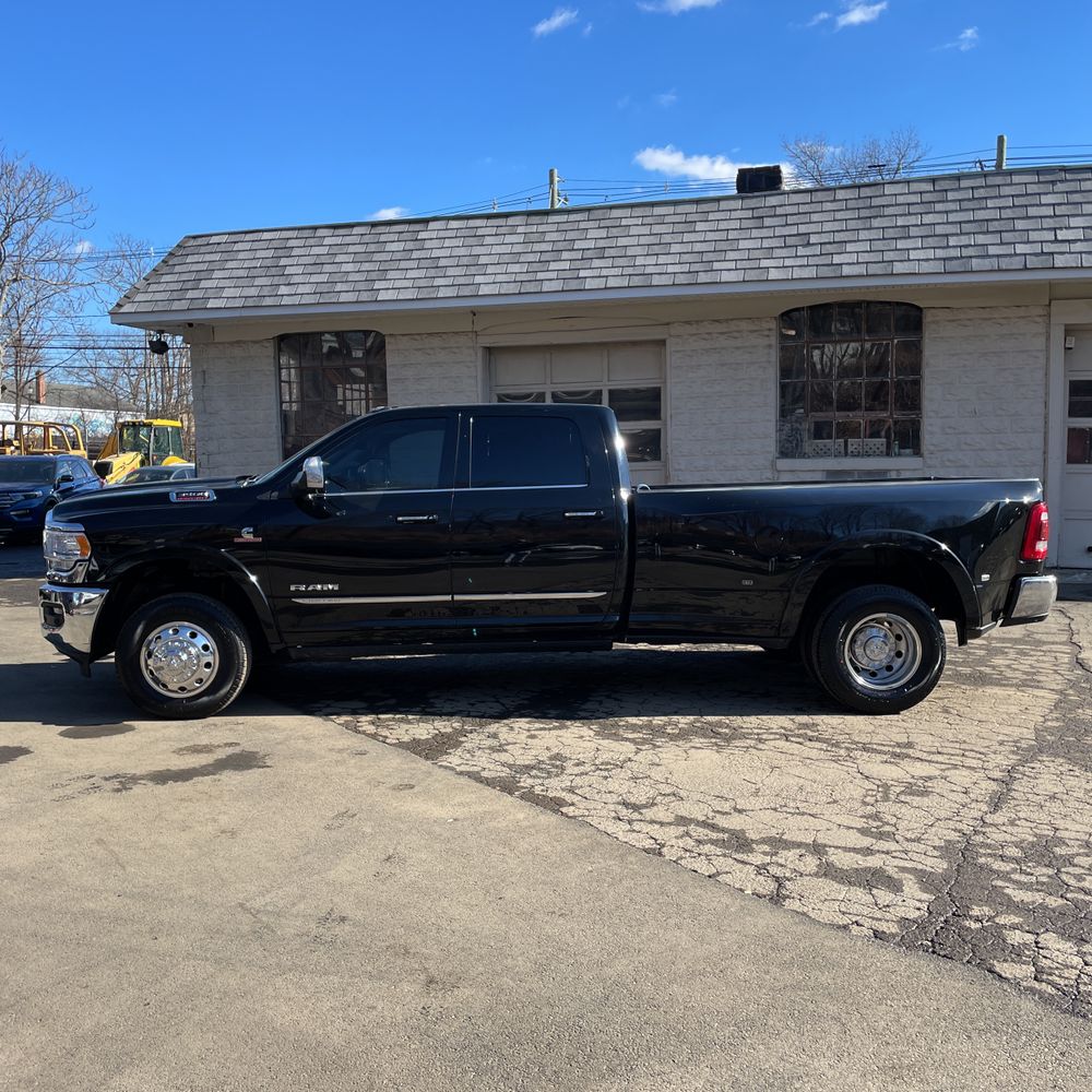 2022 Ram 3500 Limited