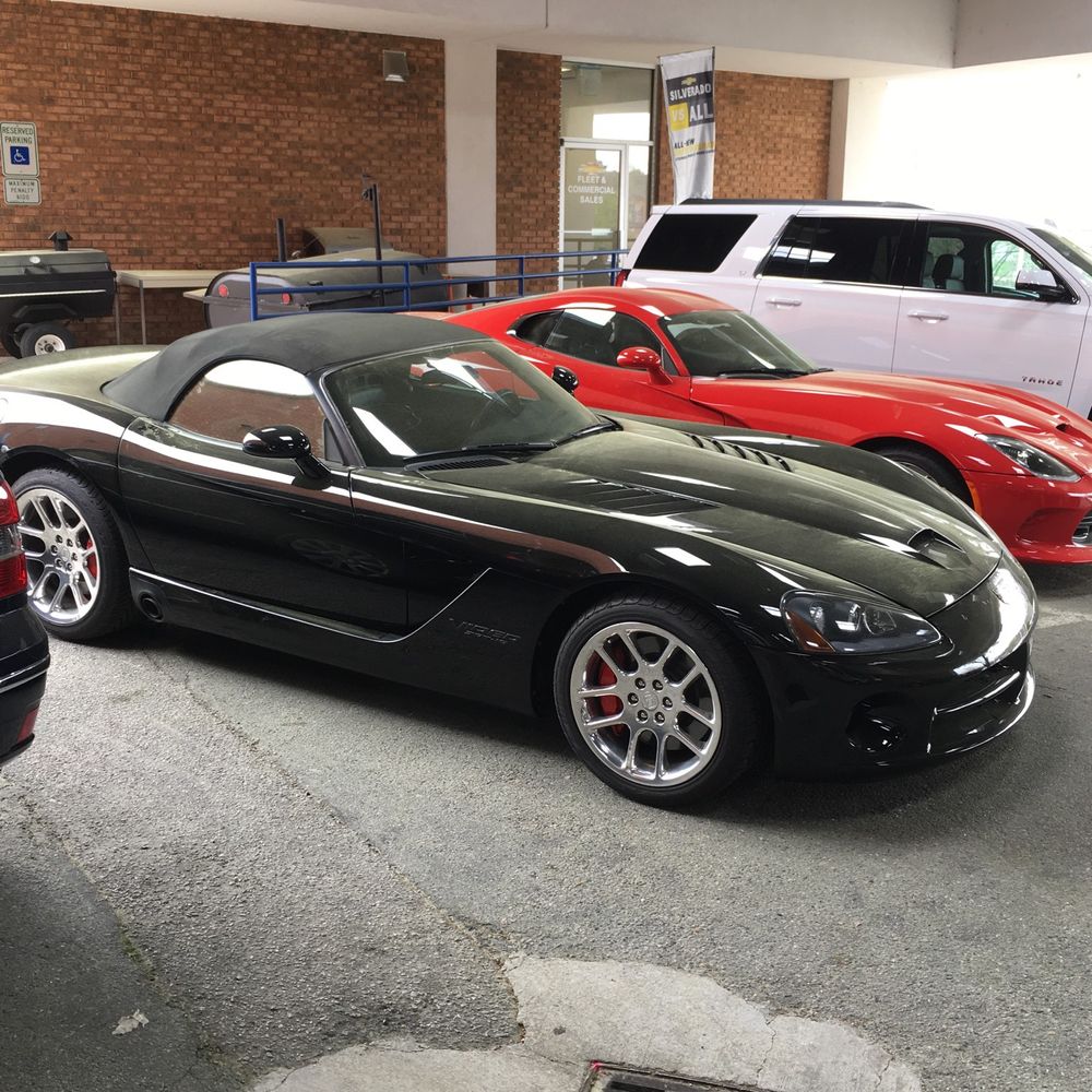 2004 Dodge Viper SRT-10