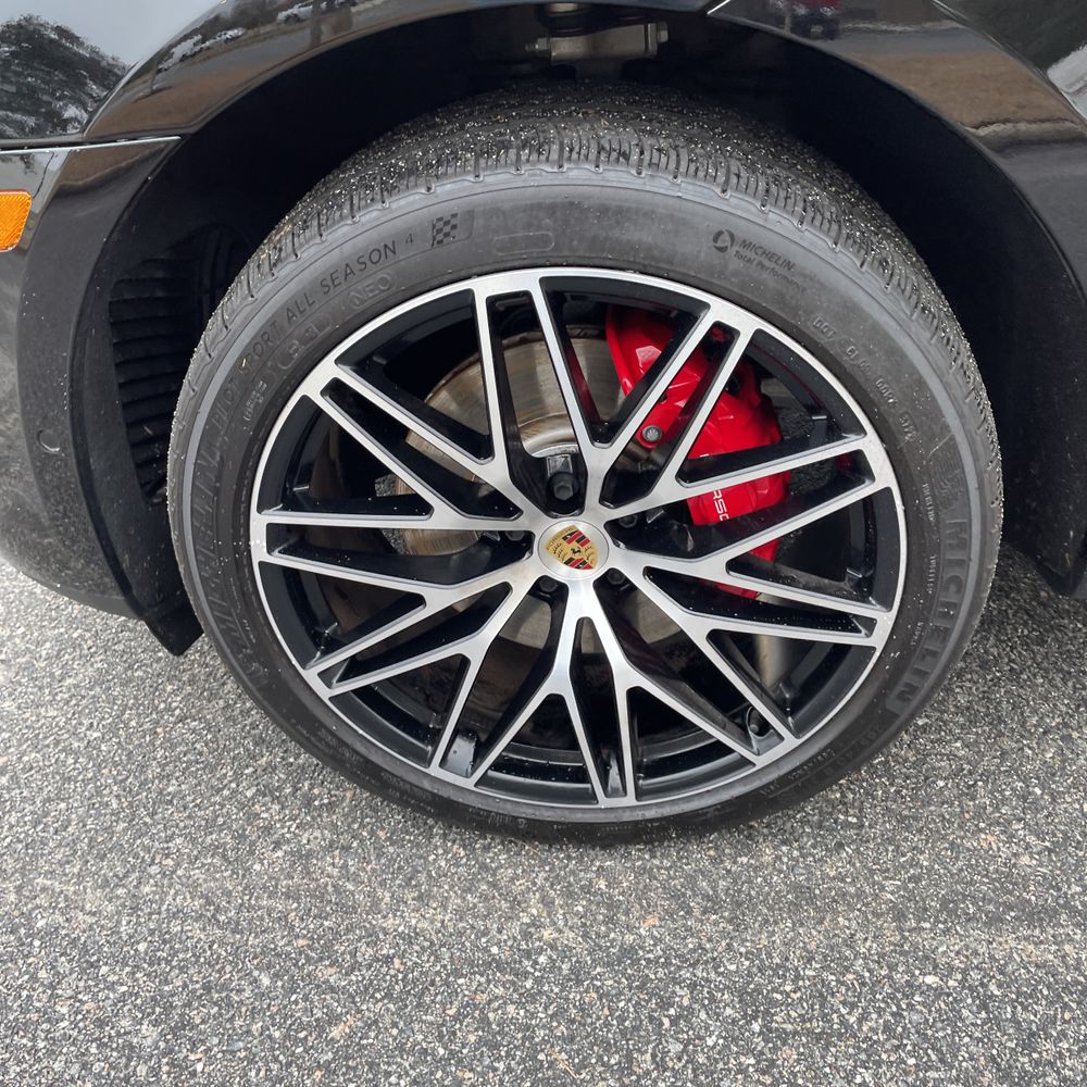2023 Porsche Macan S