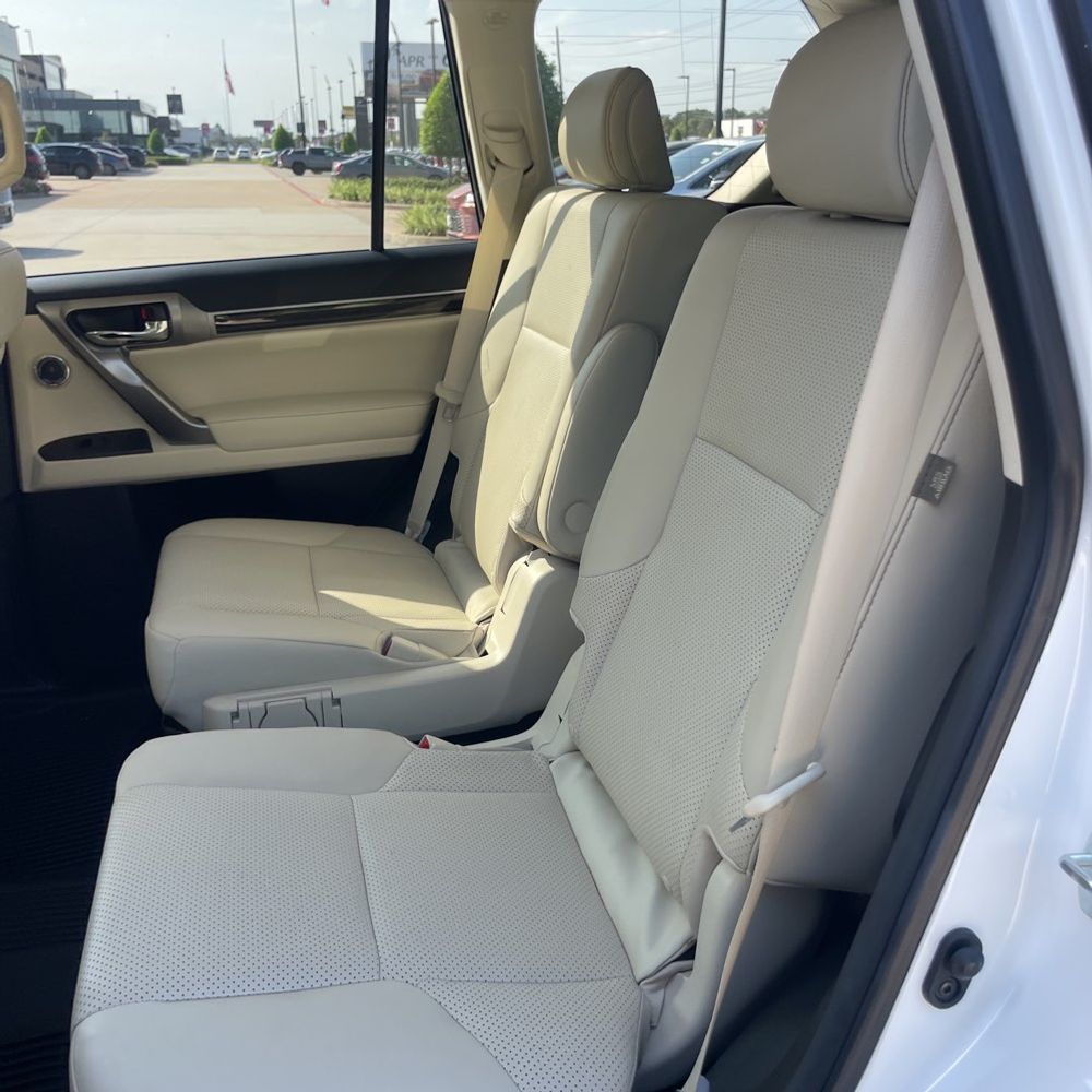 2023 Lexus GX 460 Luxury