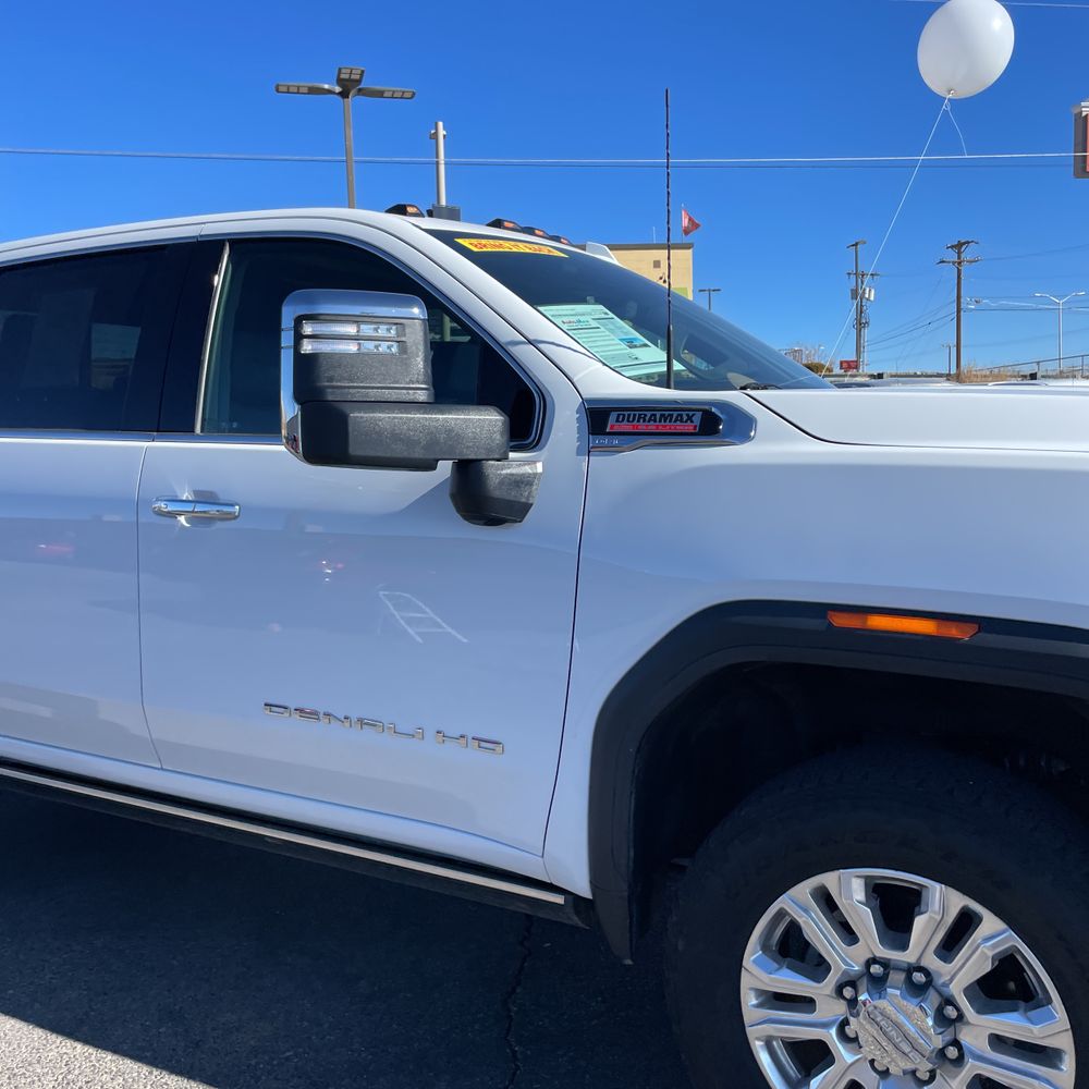 2023 GMC Sierra 3500HD Denali