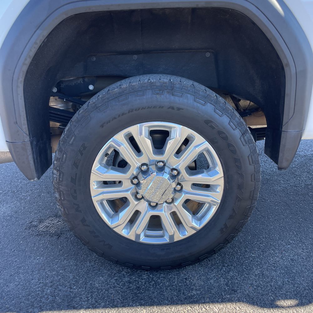 2023 GMC Sierra 3500HD Denali