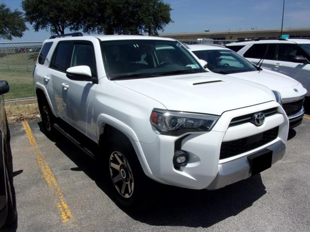 2024 Toyota 4Runner TRD Off Road