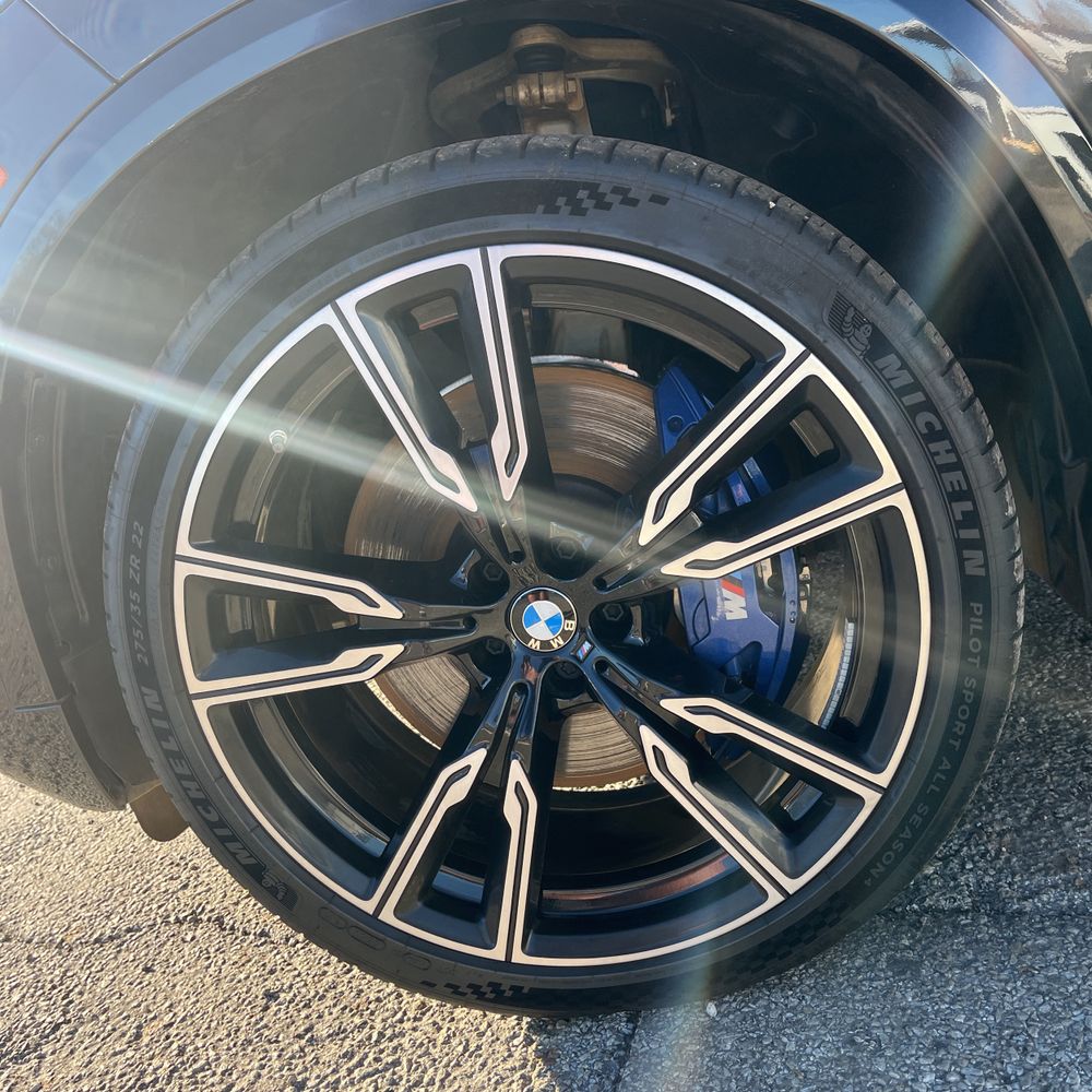 2024 BMW X5 M60i