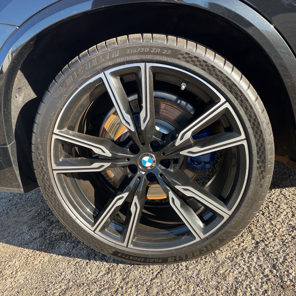 2024 BMW X5 M60i