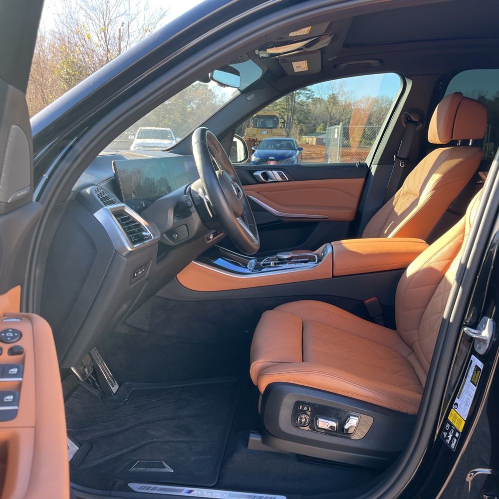 2024 BMW X5 M60i