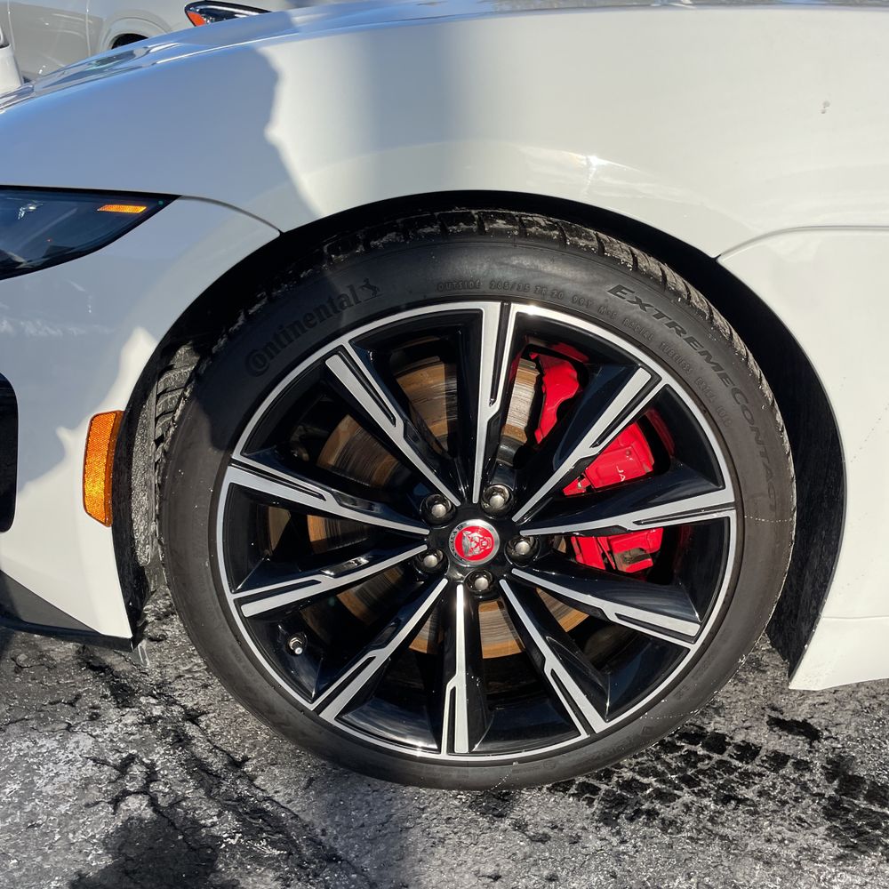 2021 Jaguar F-Type R