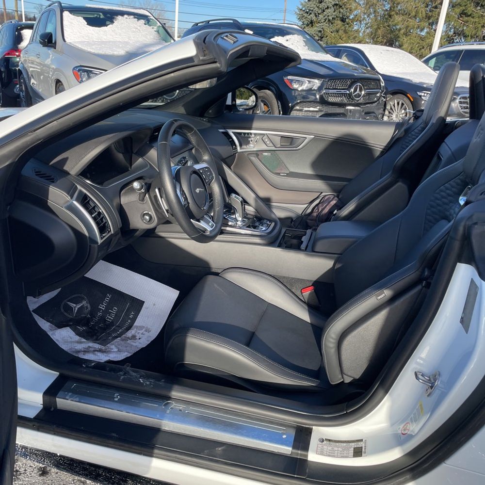 2021 Jaguar F-Type R