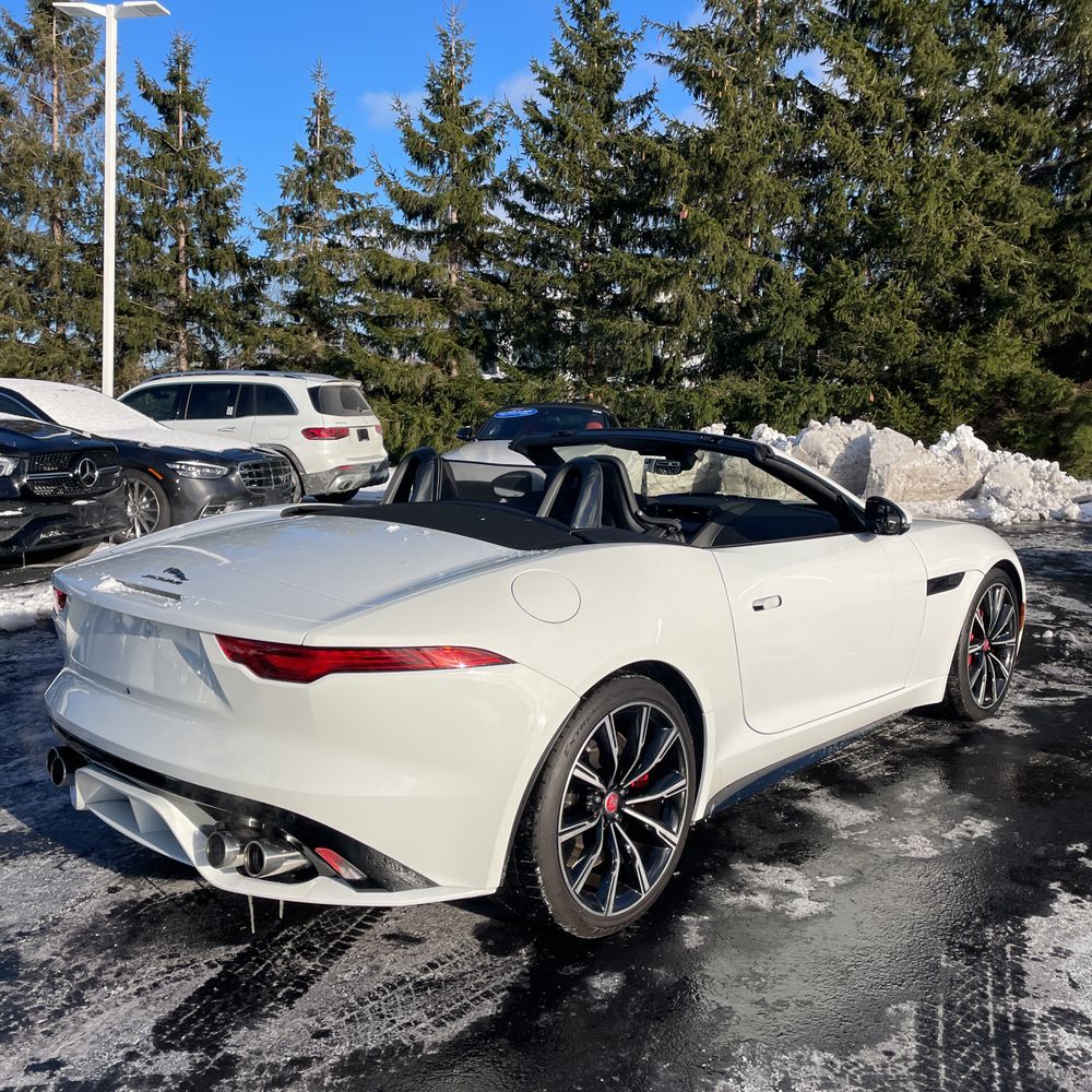2021 Jaguar F-Type R
