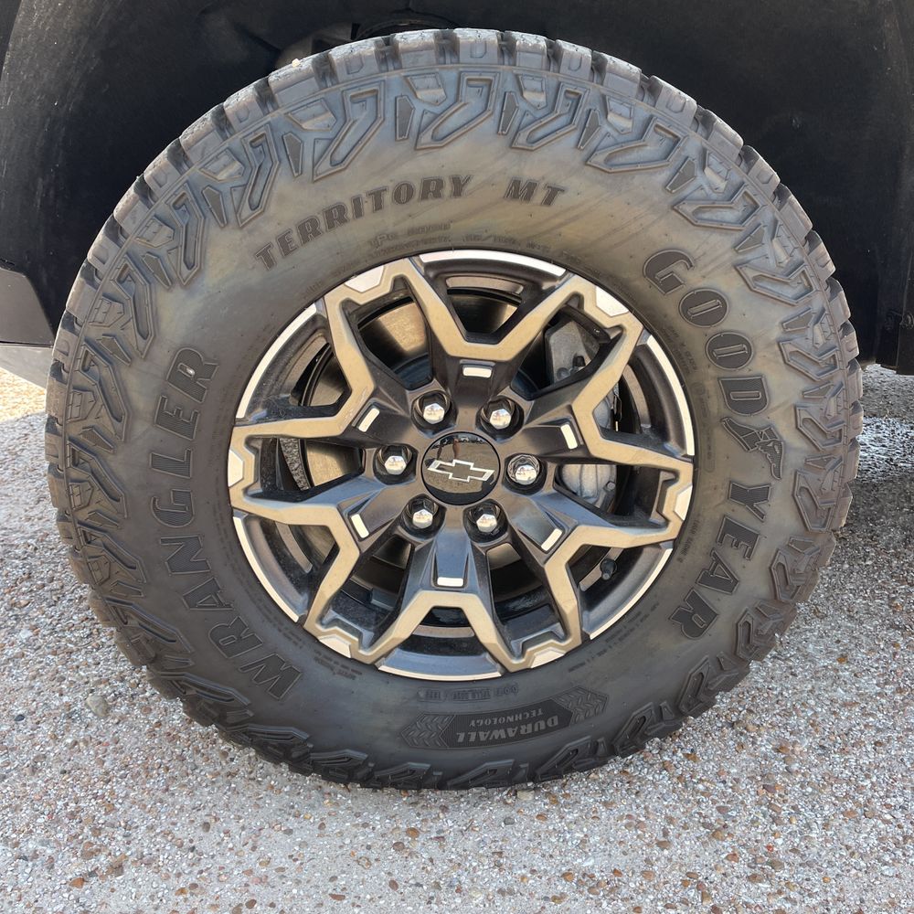 2024 Chevrolet Colorado ZR2