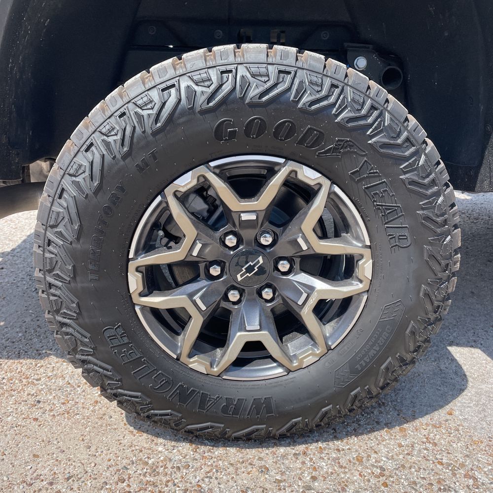 2024 Chevrolet Colorado ZR2