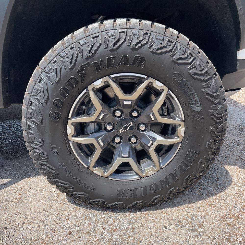 2024 Chevrolet Colorado ZR2