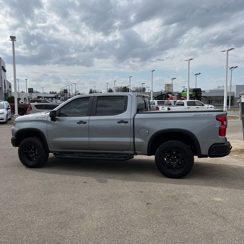 2024 Chevrolet Silverado 1500 ZR2