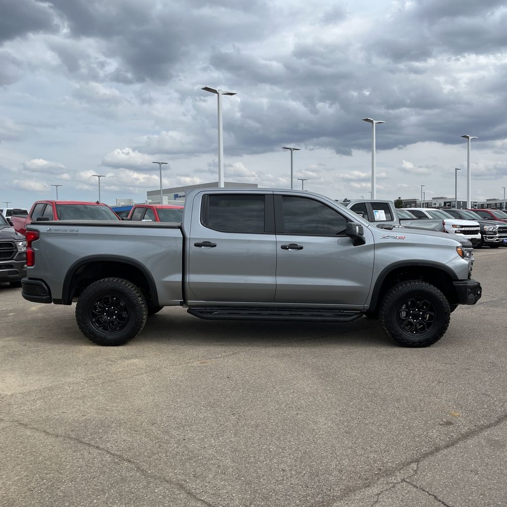 2024 Chevrolet Silverado 1500 ZR2