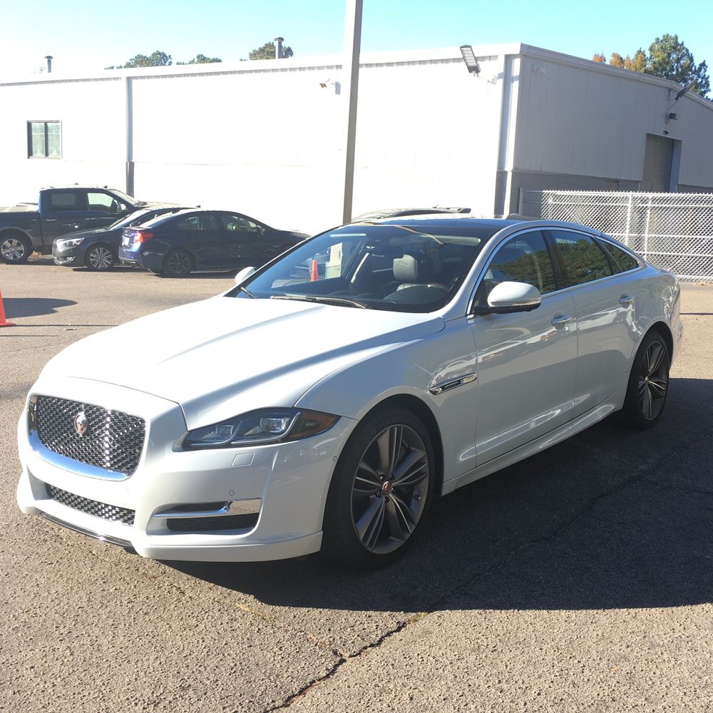 2016 Jaguar XJ