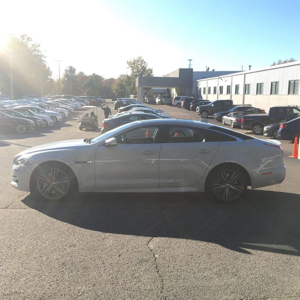 2016 Jaguar XJ Supercharged