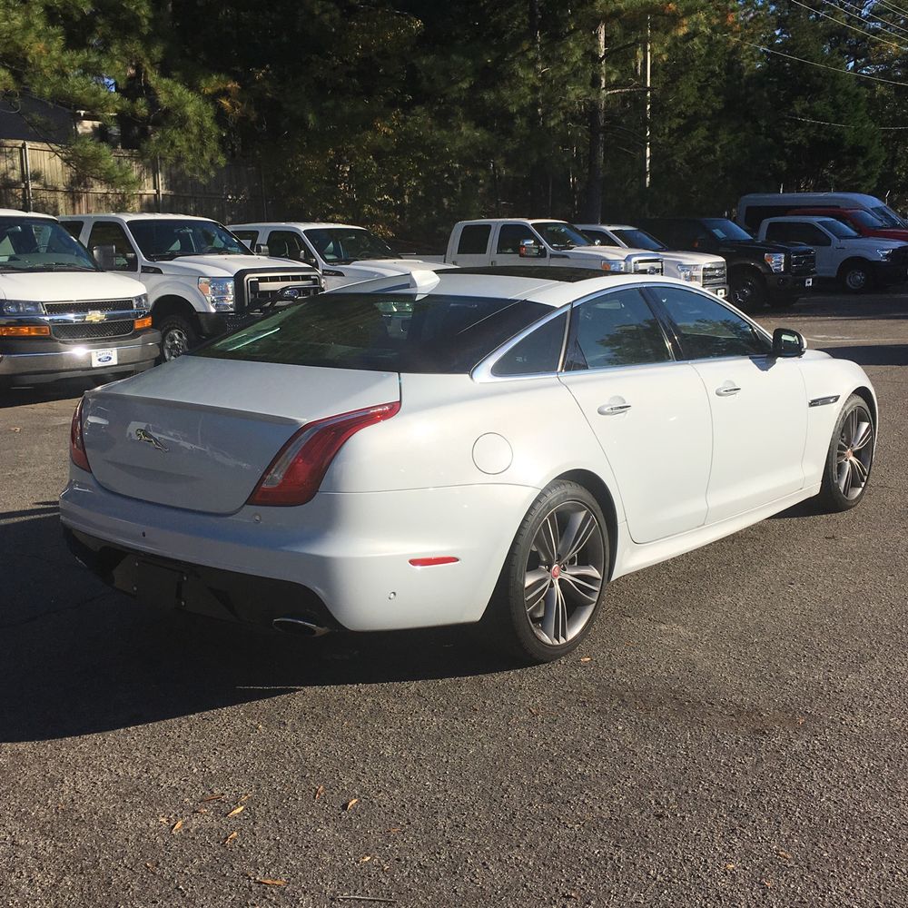 2016 Jaguar XJ Supercharged