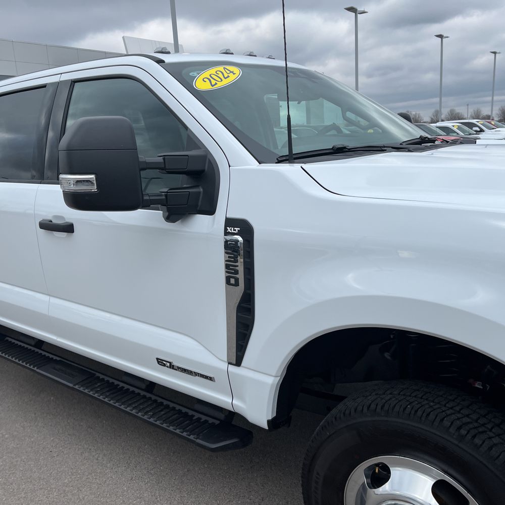 2024 Ford F-350 Super Duty XLT