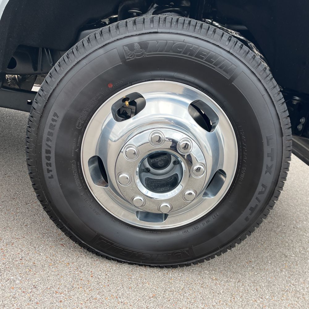 2024 Ford F-350 Super Duty XLT
