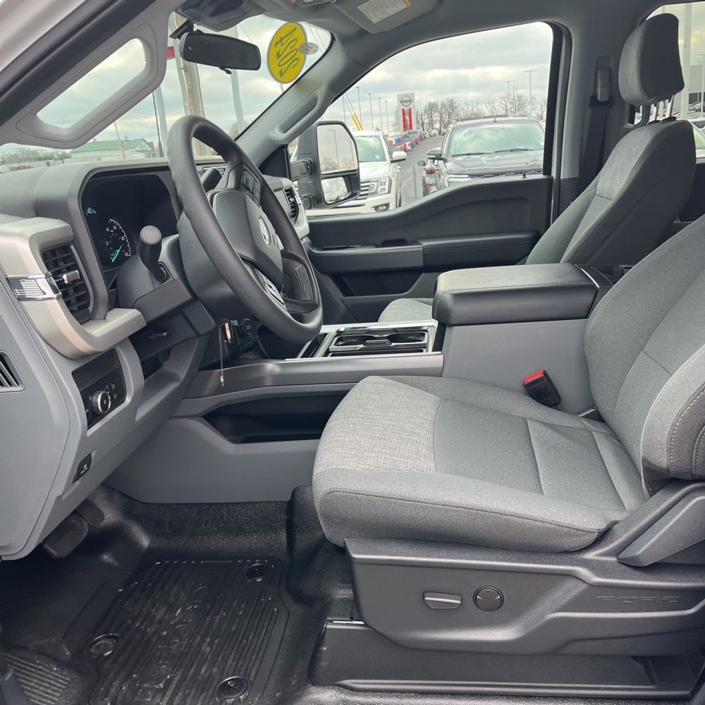 2024 Ford F-350 Super Duty XLT