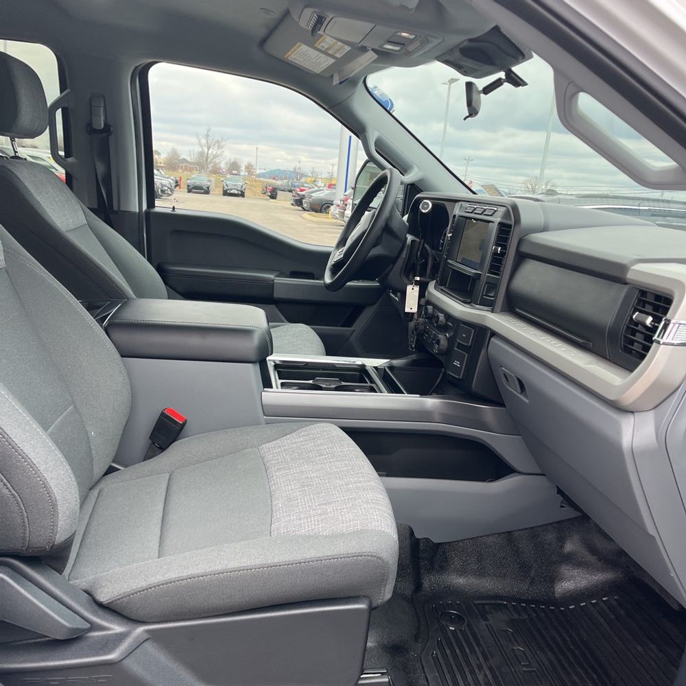 2024 Ford F-350 Super Duty XLT