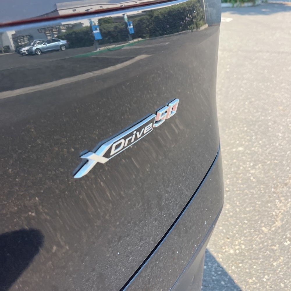 2025 BMW iX xDrive50
