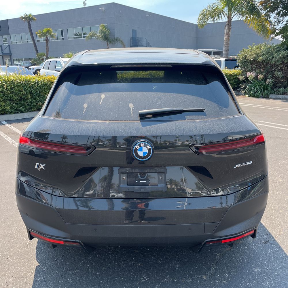 2025 BMW iX xDrive50