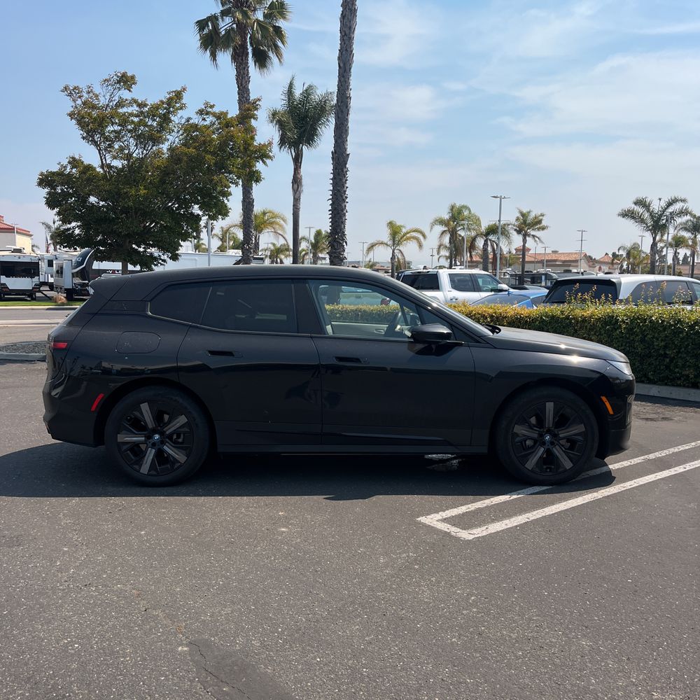 2025 BMW iX xDrive50