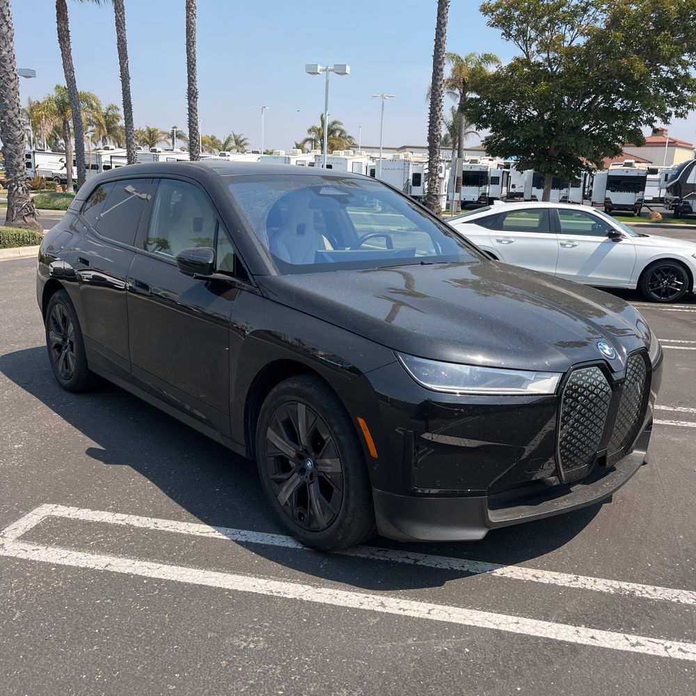 2025 BMW iX xDrive50