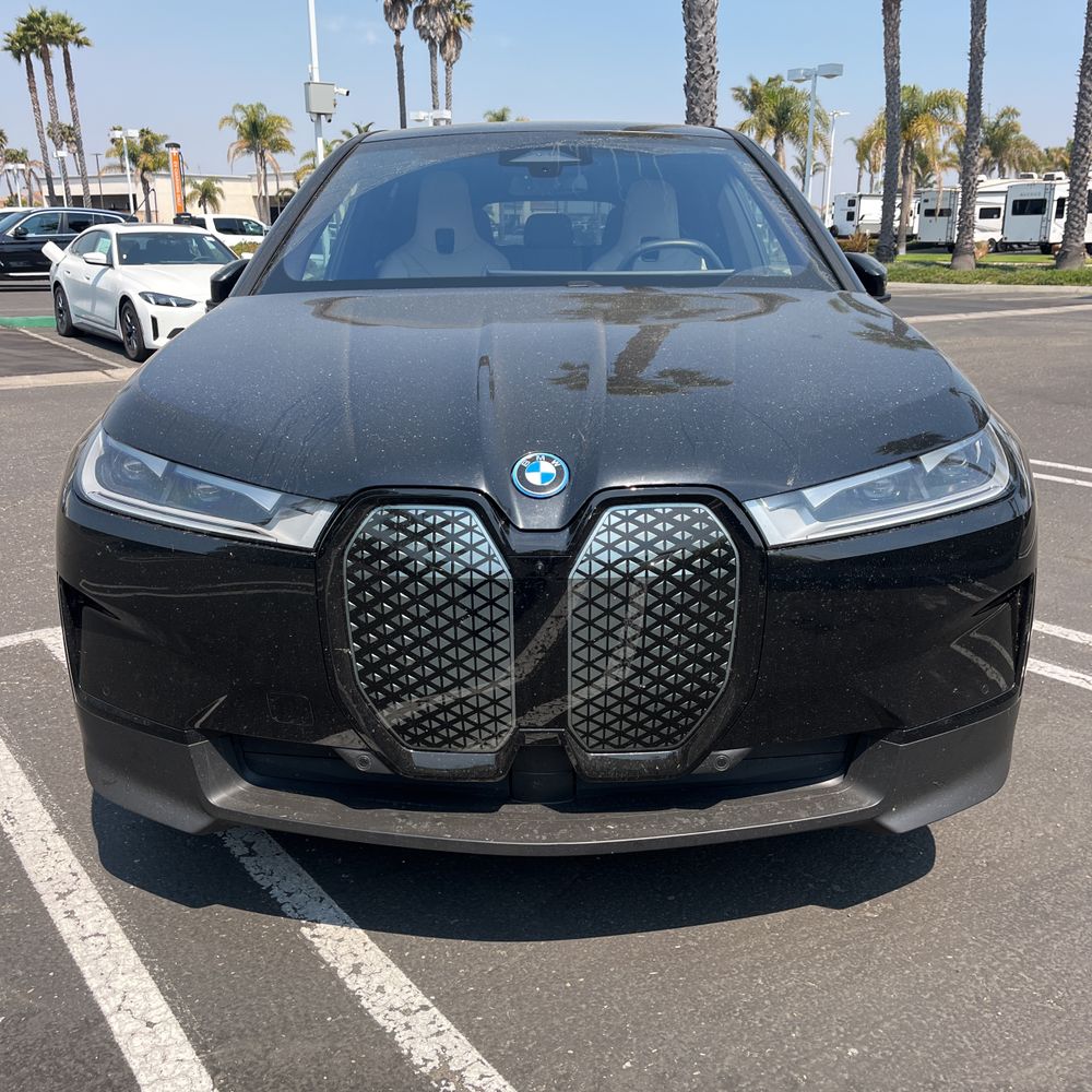 2025 BMW iX xDrive50
