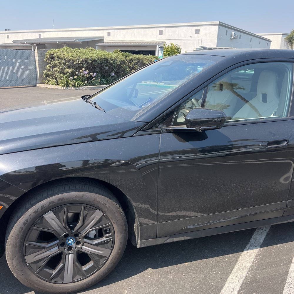 2025 BMW iX xDrive50