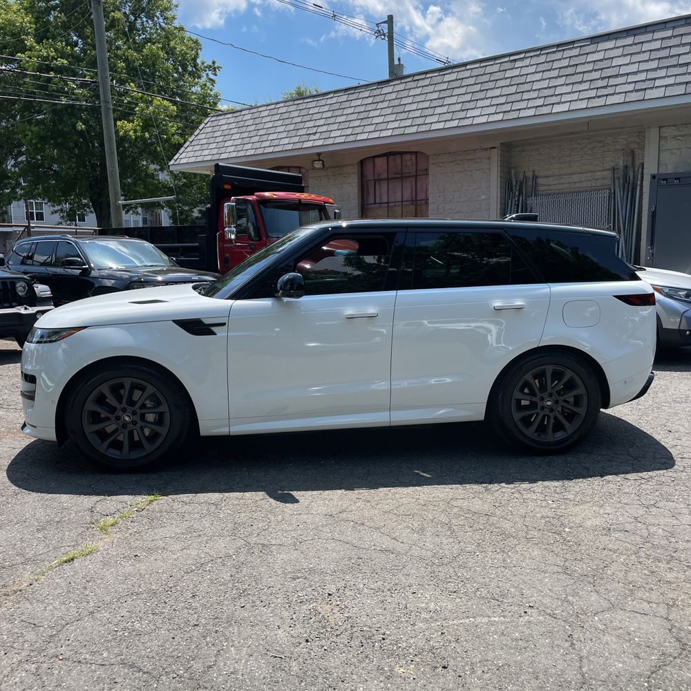 2025 Land Rover Range Rover Sport Dynamic SE P460e