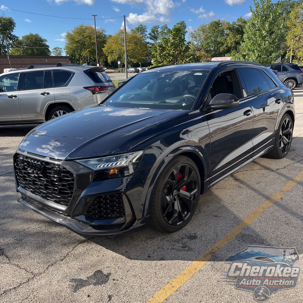 2024 Audi RS Q8 Base
