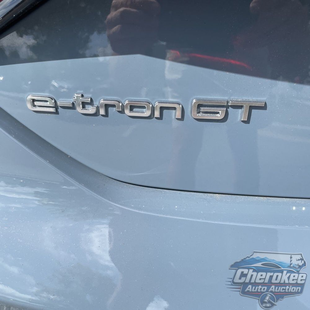 2022 Audi e-tron GT Premium Plus