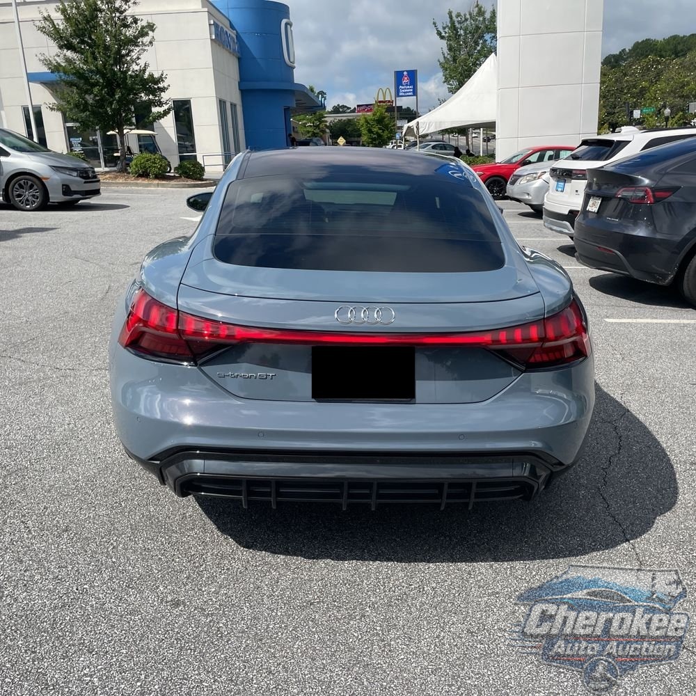 2022 Audi e-tron GT Premium Plus
