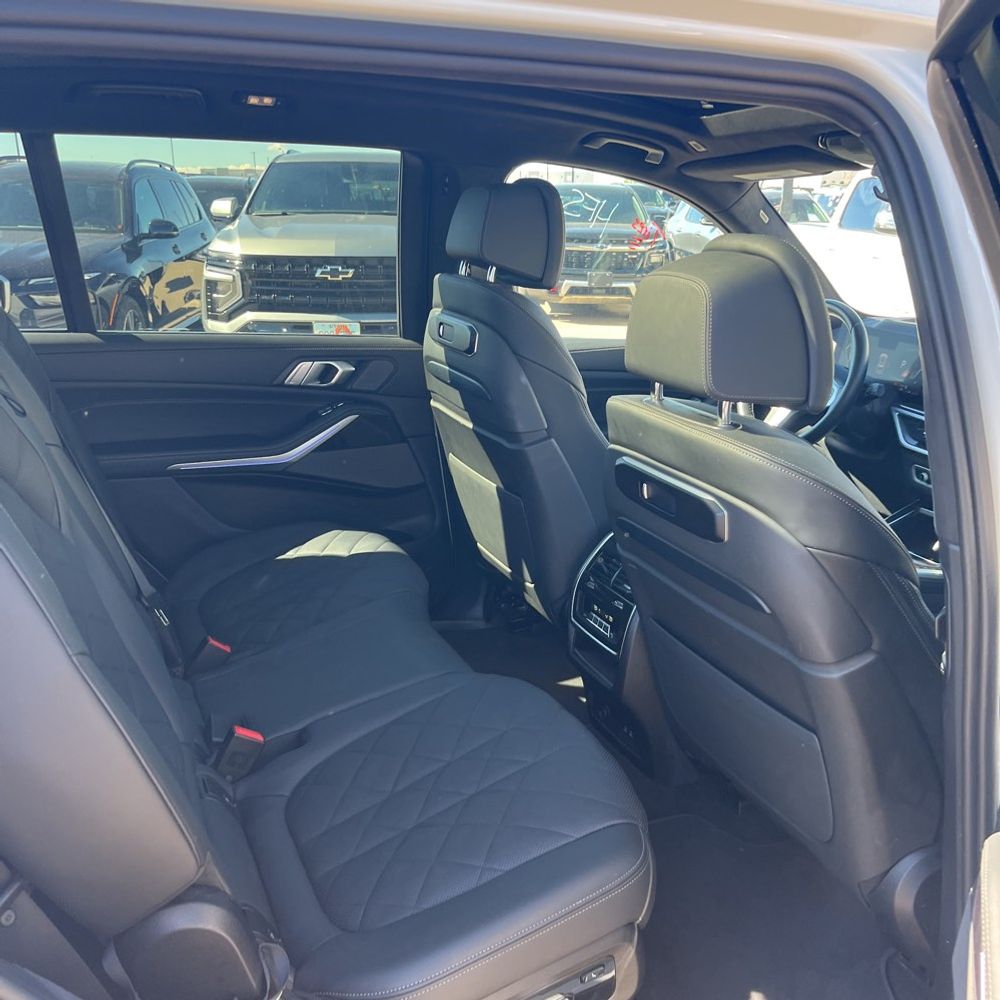 2025 BMW X7 XDrive40i