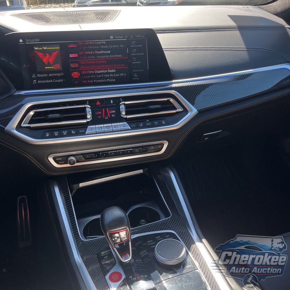 2022 BMW X5 M