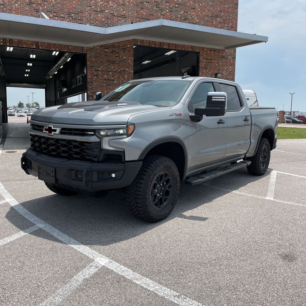 2024 Chevrolet Silverado 1500 ZR2
