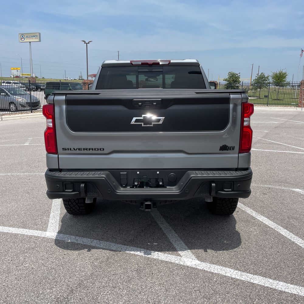 2024 Chevrolet Silverado 1500 ZR2