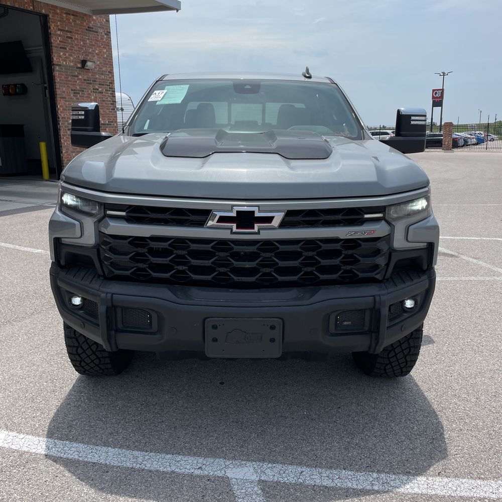 2024 Chevrolet Silverado 1500 ZR2