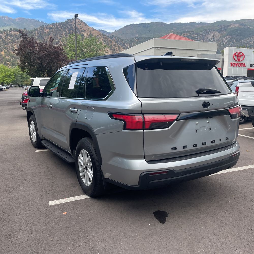 2023 Toyota Sequoia SR5